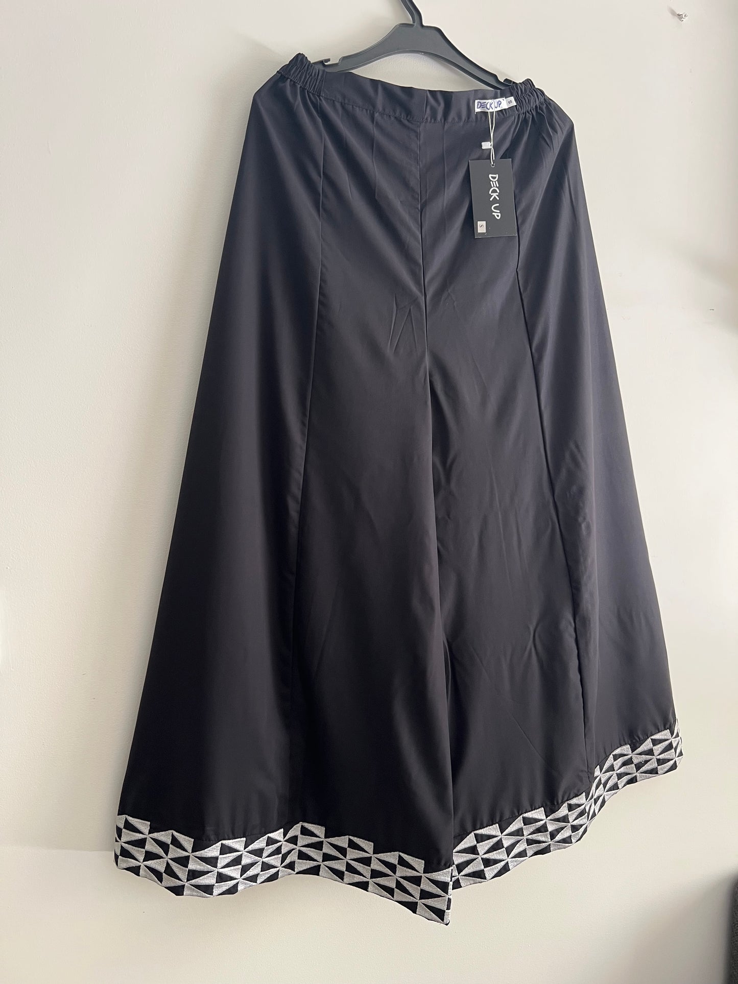 Embroidered Flared Ijaar - Black