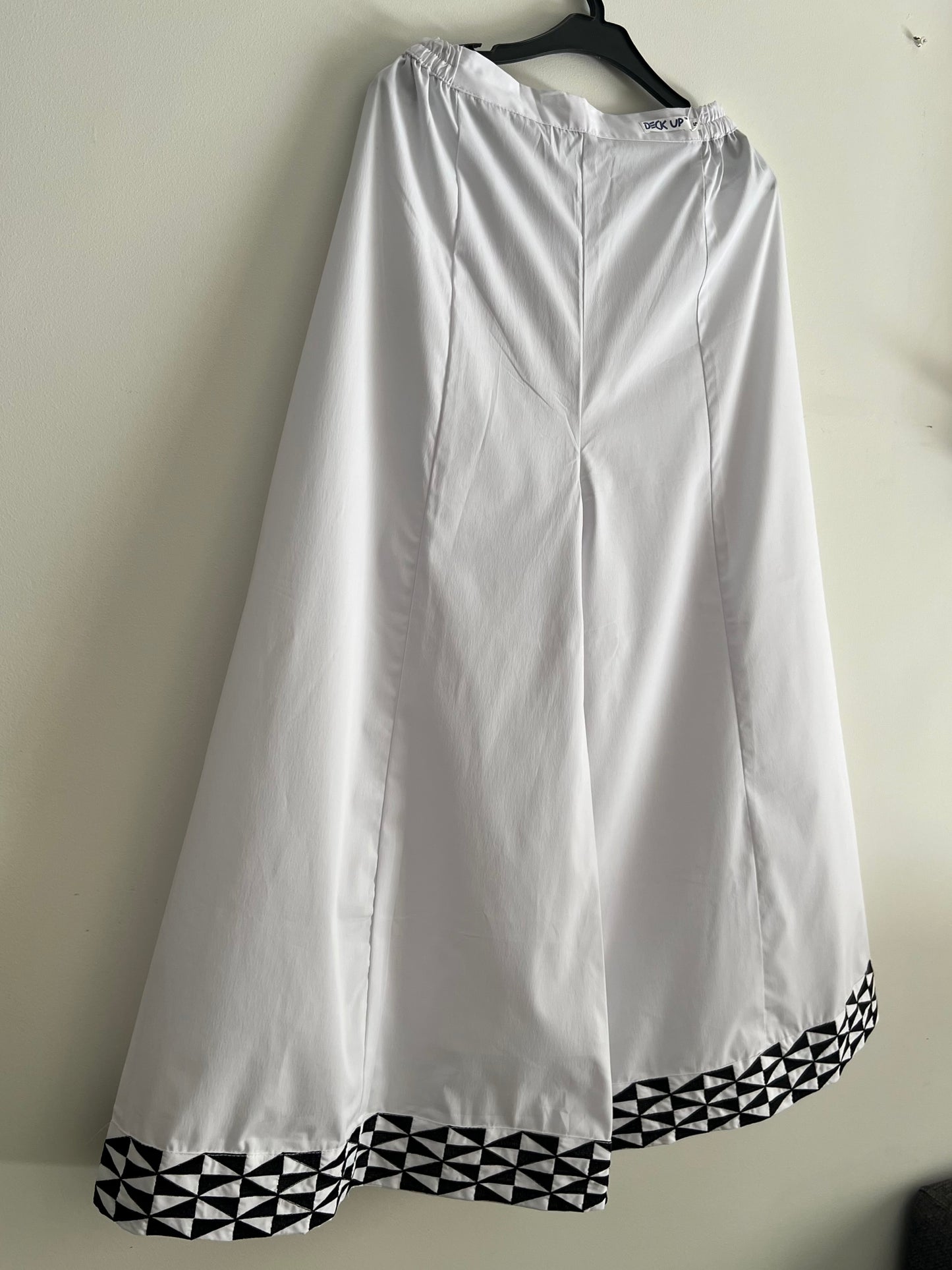 Embroidered Flared Ijaar - White