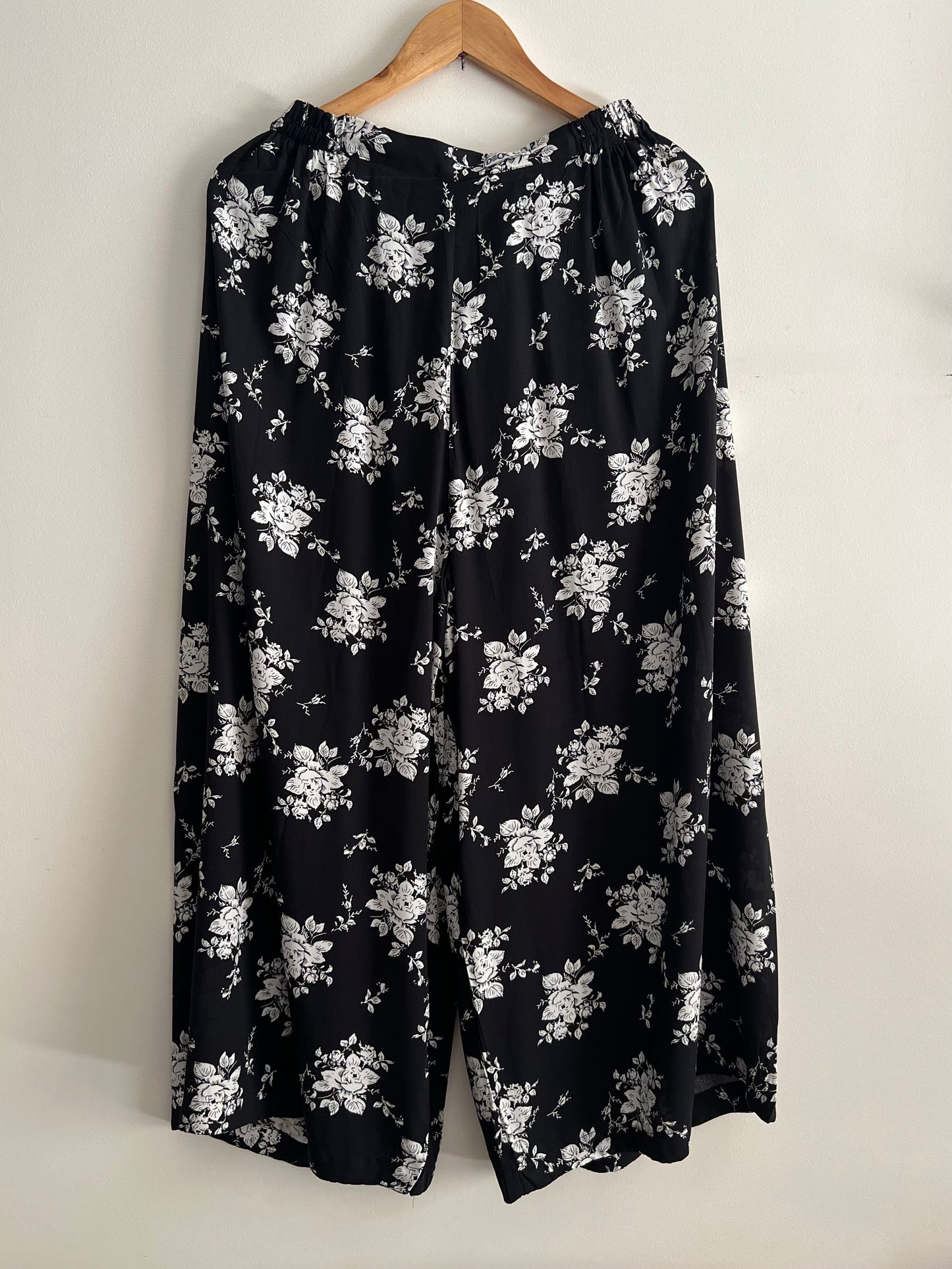 Printed Box Ijaar D#1 - Black