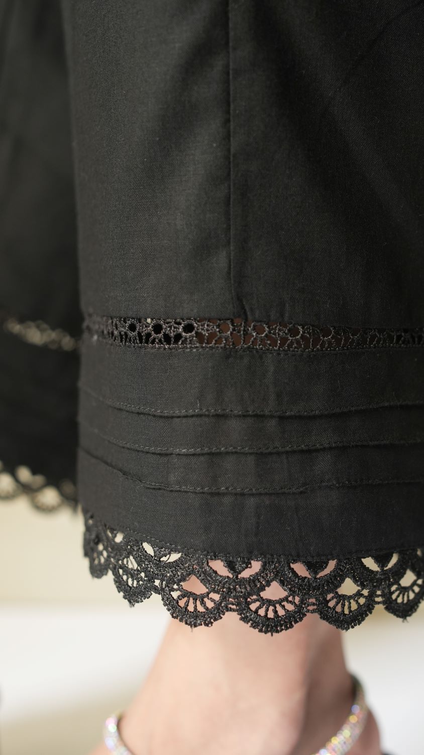 Mesh Lace Trousers - Black